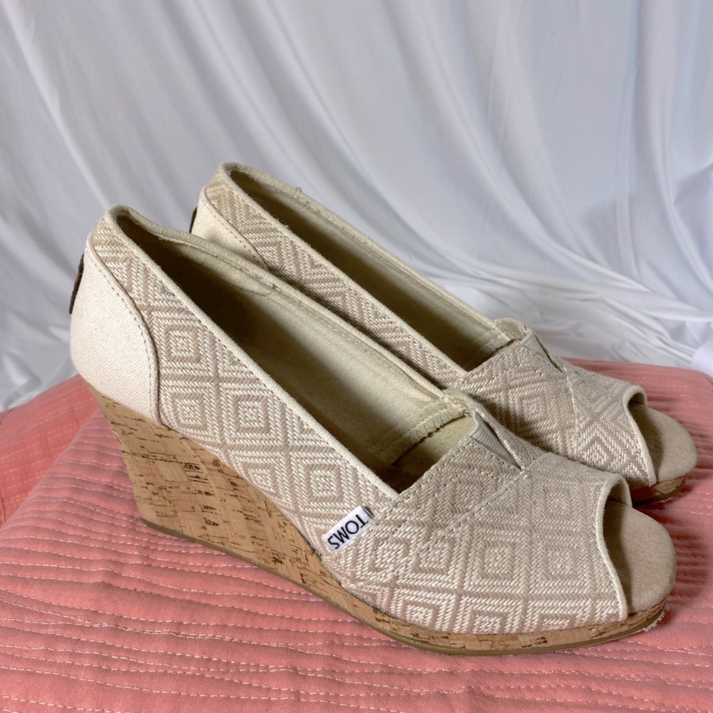 Tom’s open toe wedge, cork heel, size 8